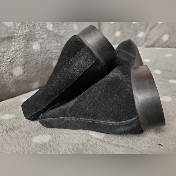 Town Shoes, Suede, black, flats - Picture 10 of 16